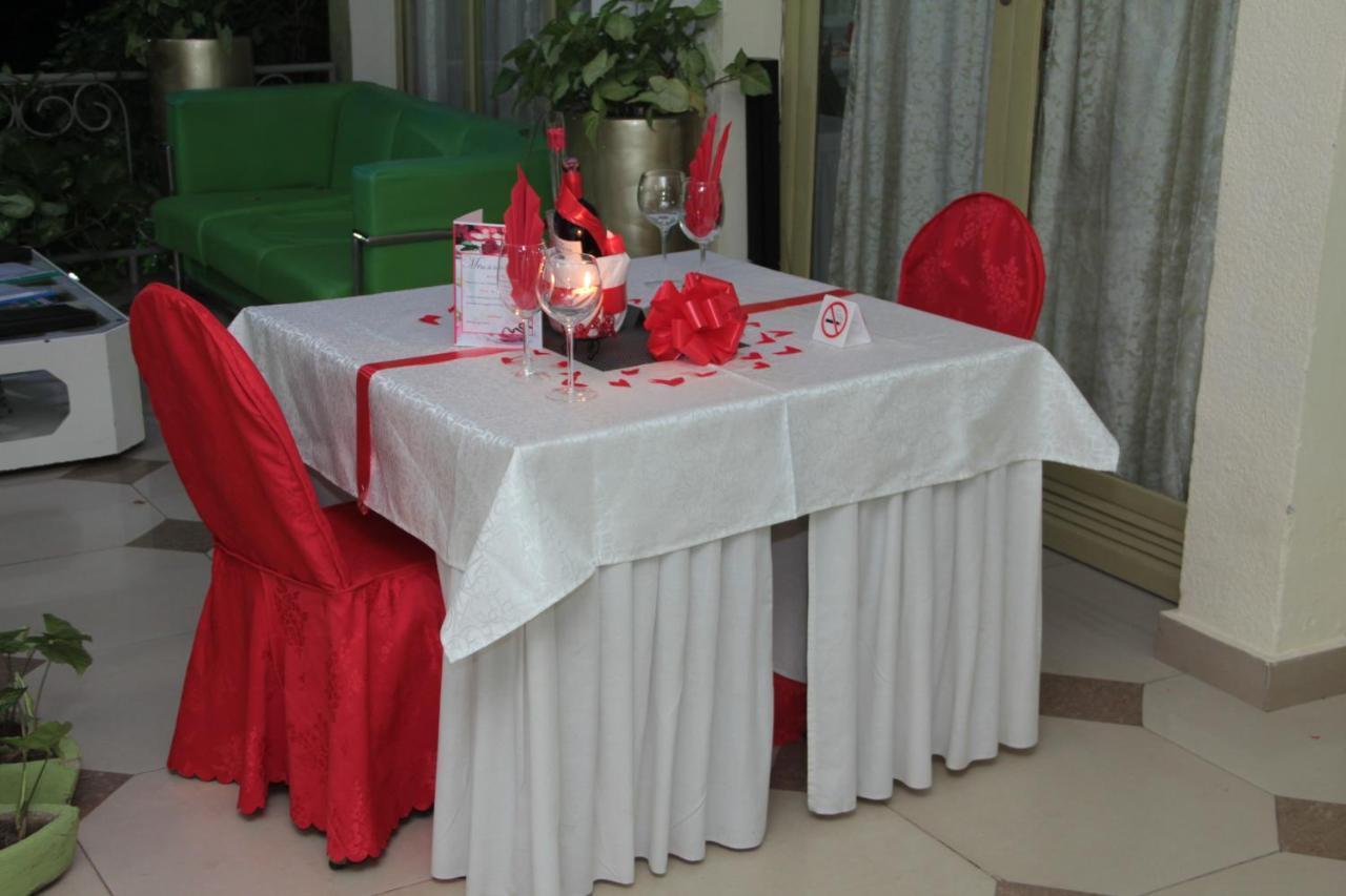 Dolce Vita Resort Hotel Bujumbura Buitenkant foto