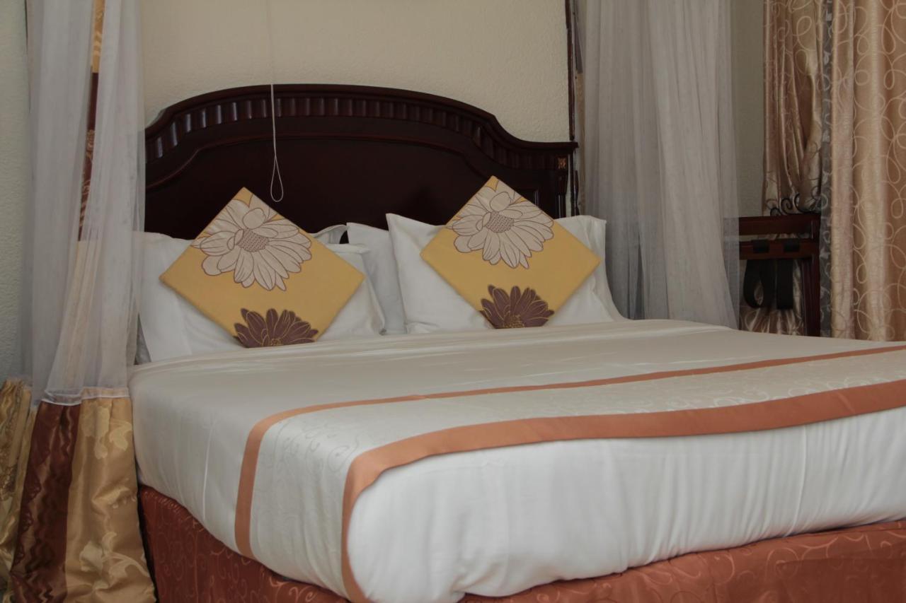 Dolce Vita Resort Hotel Bujumbura Buitenkant foto