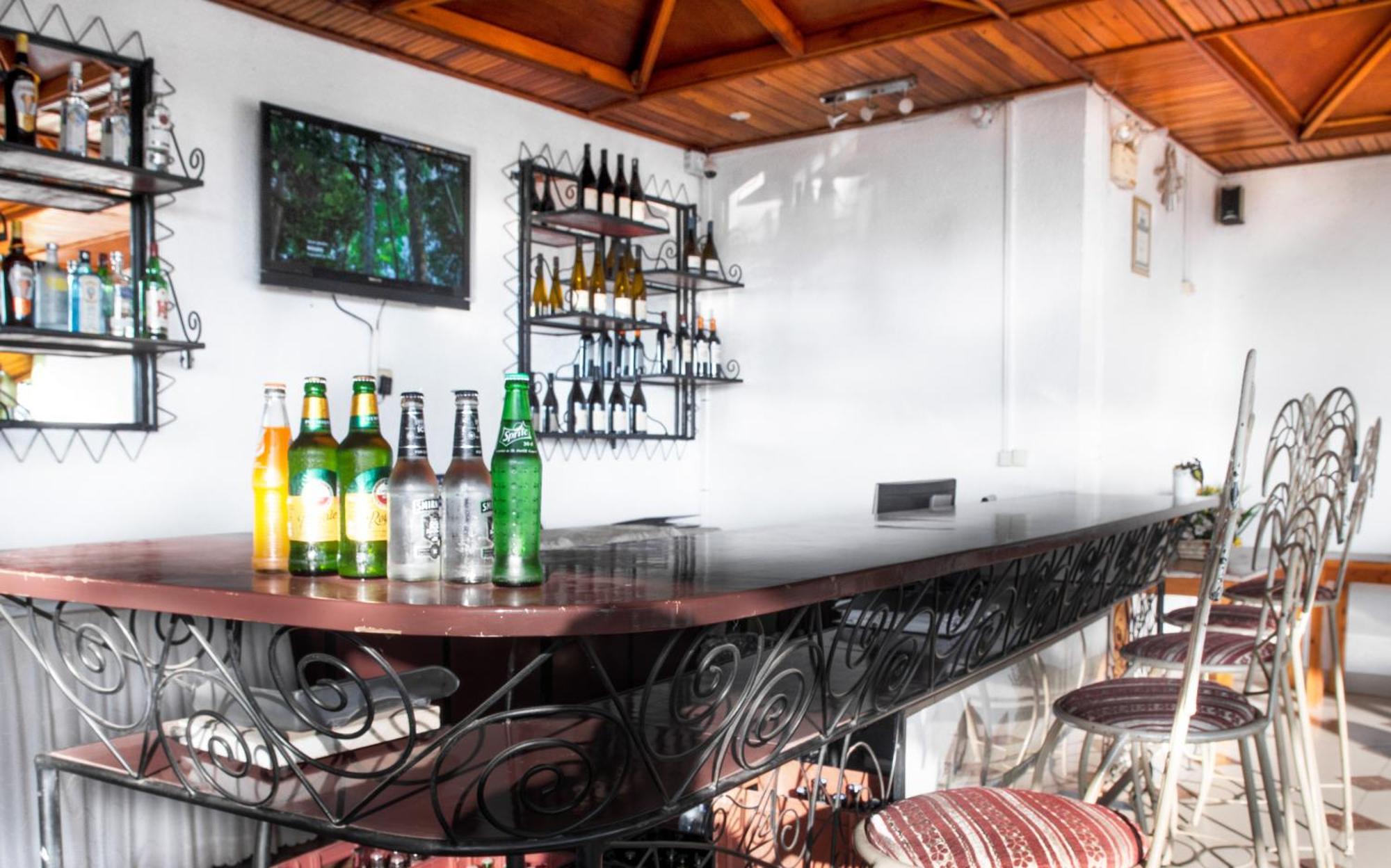 Dolce Vita Resort Hotel Bujumbura Buitenkant foto