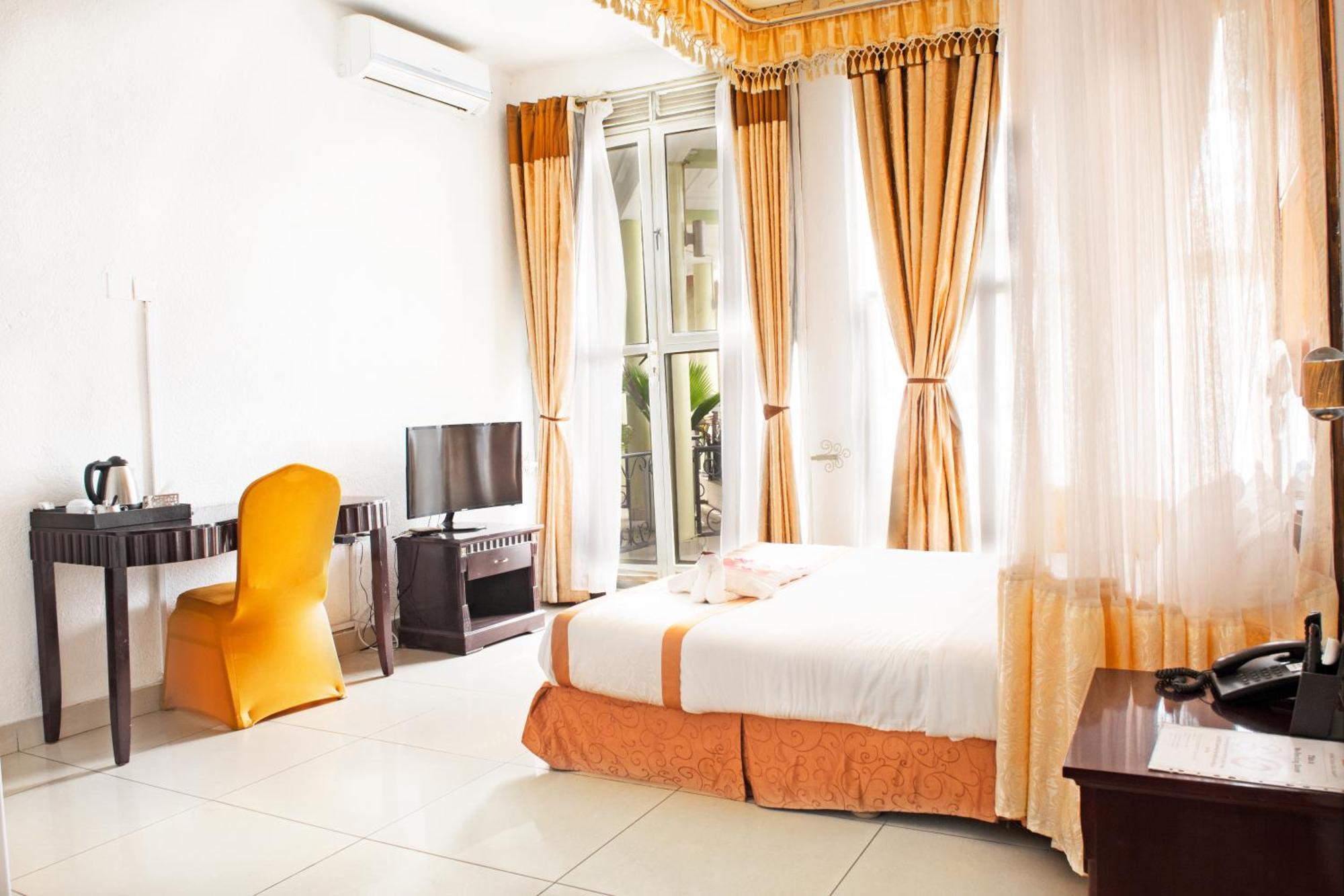 Dolce Vita Resort Hotel Bujumbura Buitenkant foto