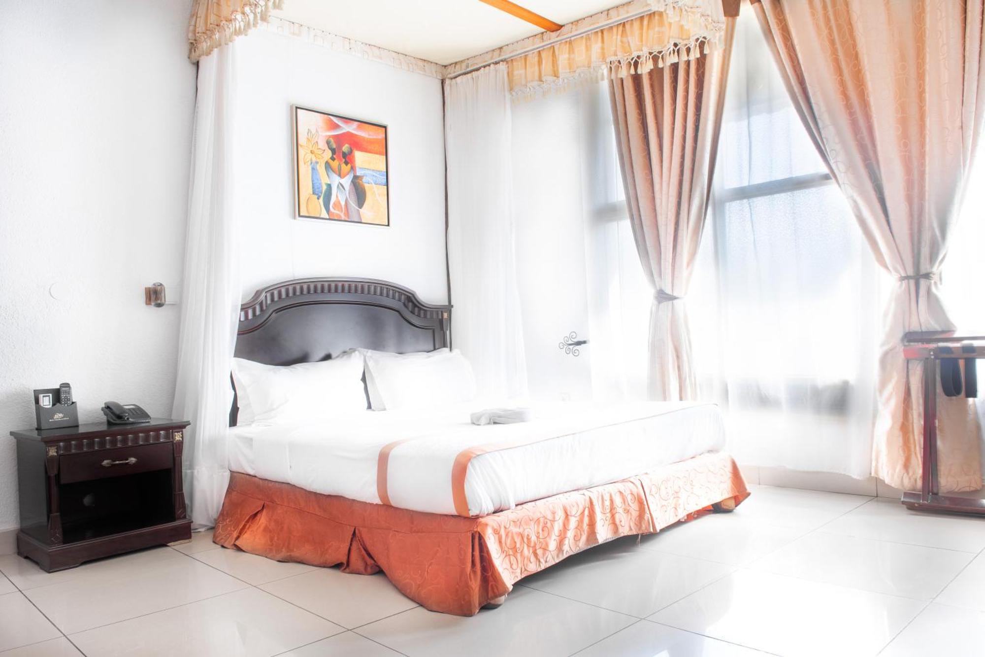 Dolce Vita Resort Hotel Bujumbura Buitenkant foto