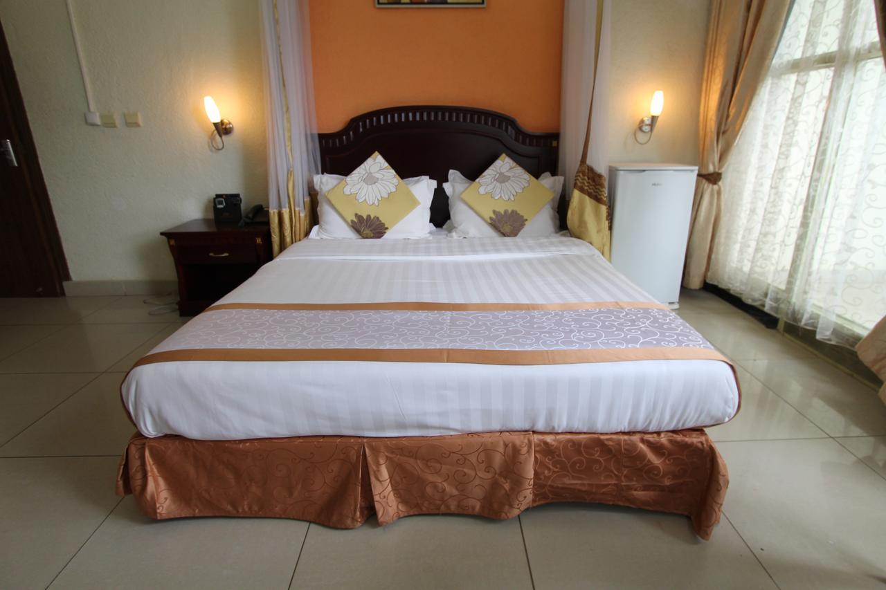 Dolce Vita Resort Hotel Bujumbura Buitenkant foto