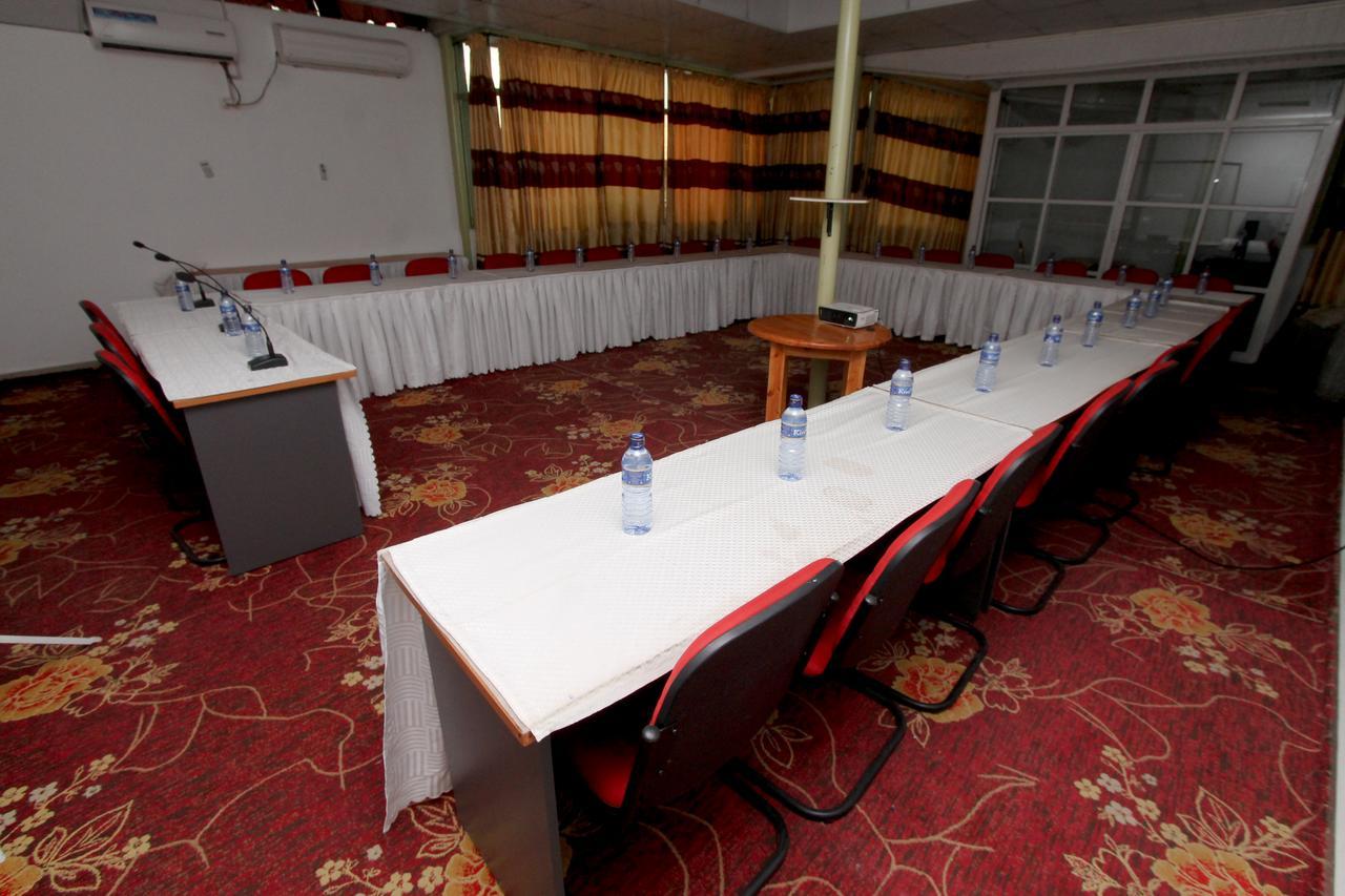 Dolce Vita Resort Hotel Bujumbura Buitenkant foto