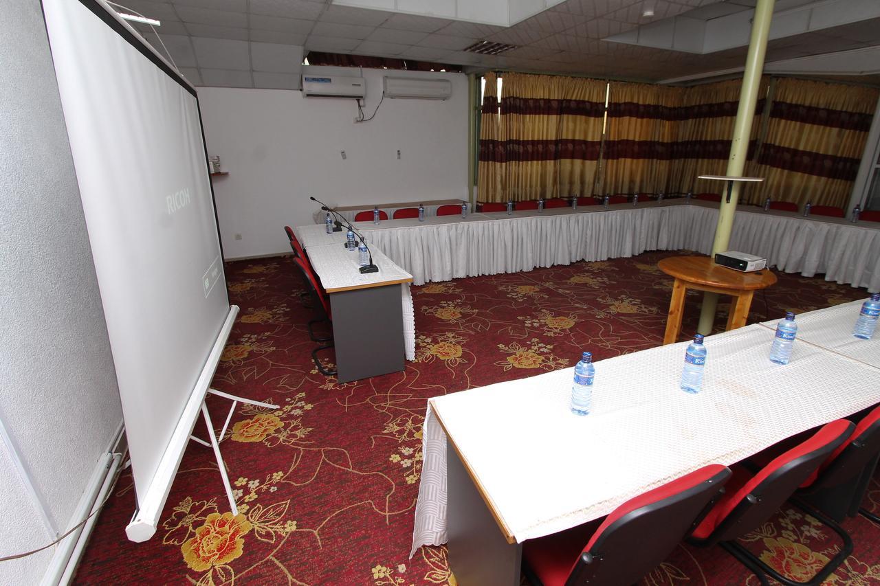 Dolce Vita Resort Hotel Bujumbura Buitenkant foto