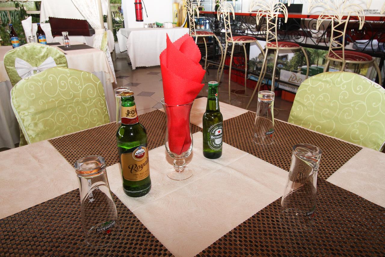 Dolce Vita Resort Hotel Bujumbura Buitenkant foto